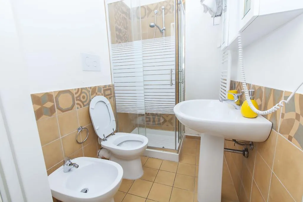 *** Oda ve Kahvaltı B&B Del Massimo Palermo İtalya